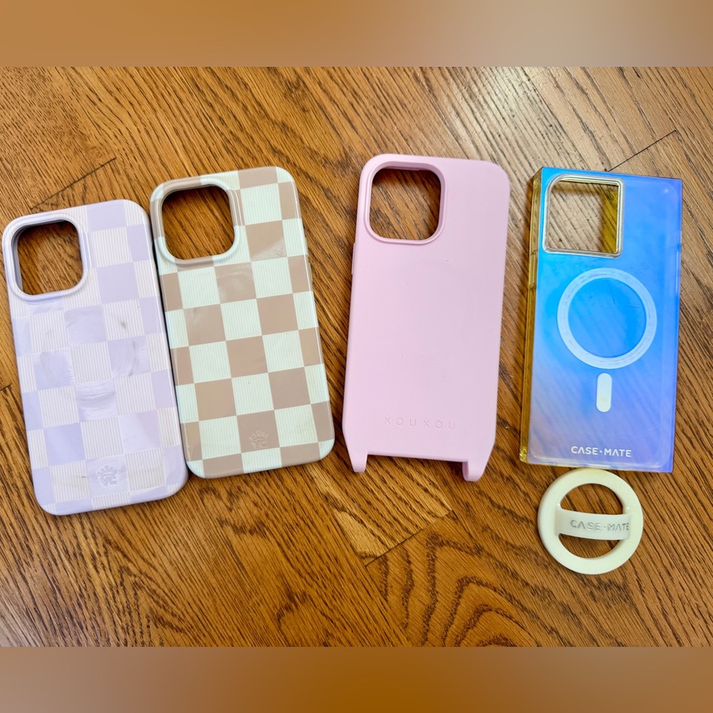 iPhone 14 Pro Max Case Set of 4 with magnet attachment